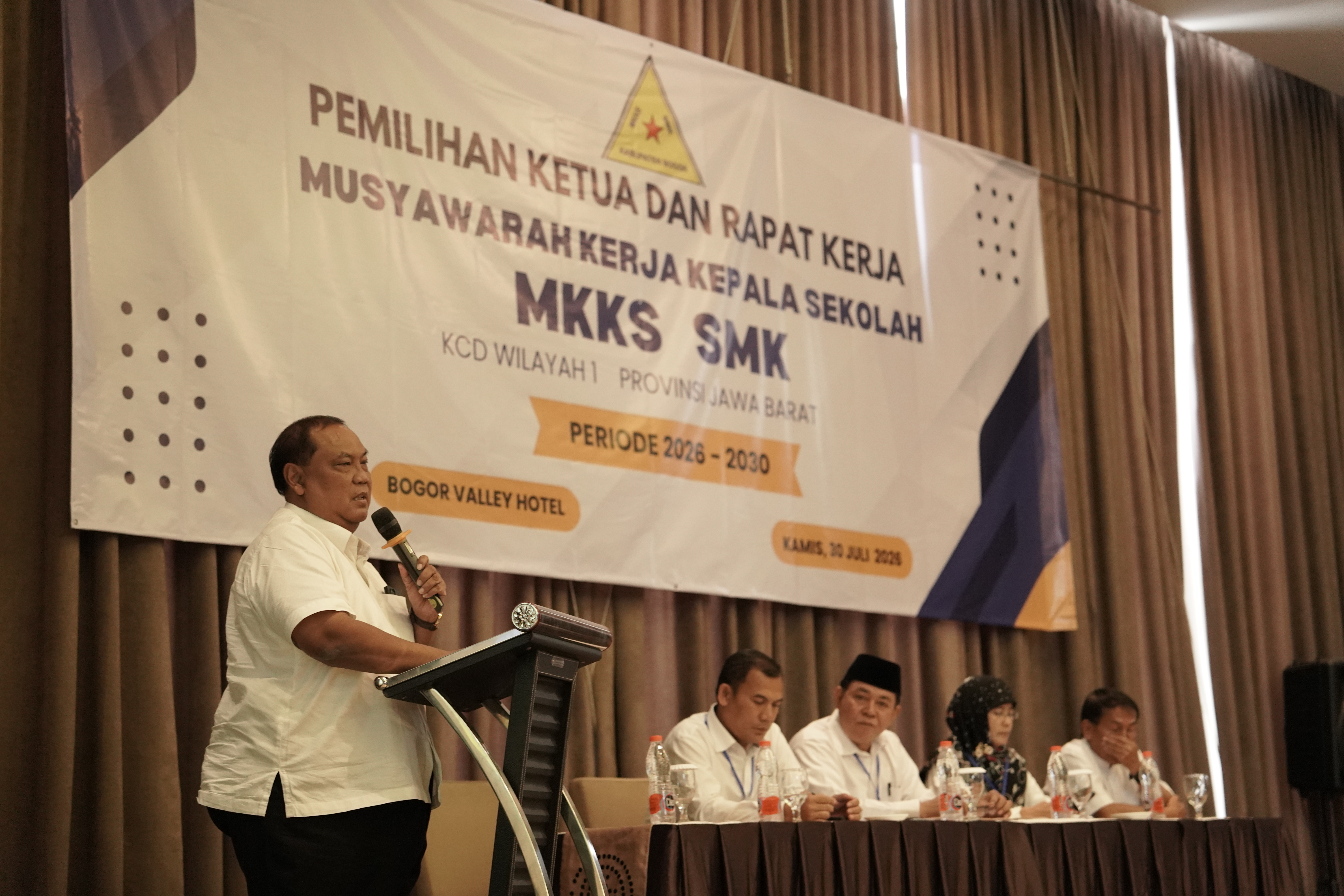 Games Rintangan & Strategi Tim